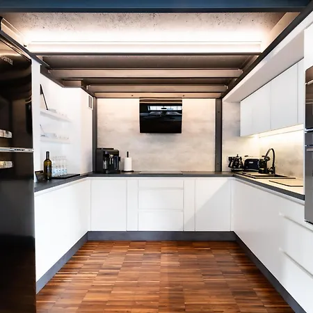 The Factory Loft Апартаменты *